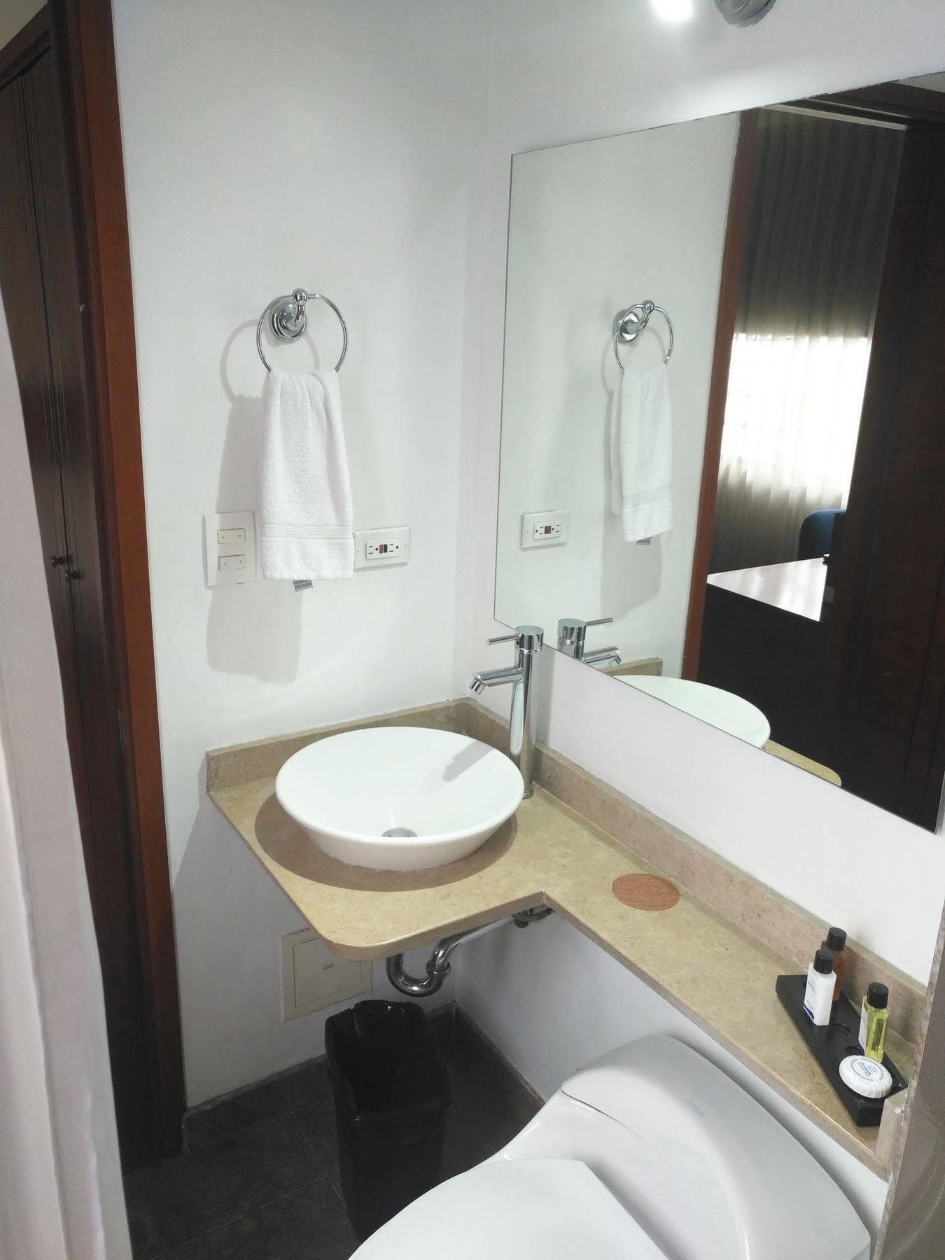 Teusaquillo Boutique Hotel Bogotá Esterno foto